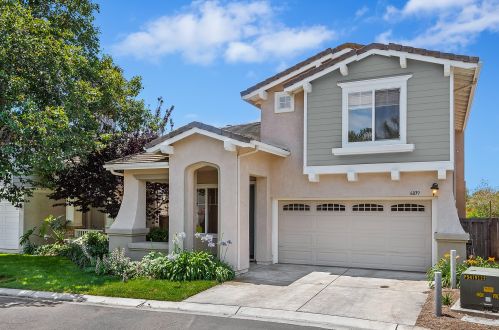 6839 Silkberry Ln, Santa Barbara, CA 93117-5546