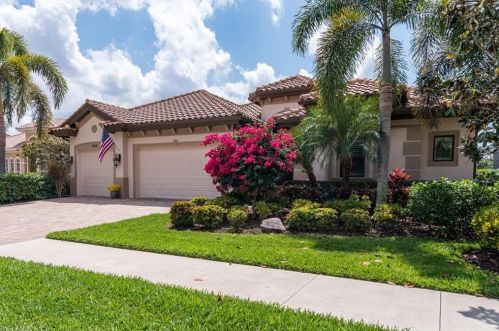7426 Acorn Way, Naples, FL 34119-9612