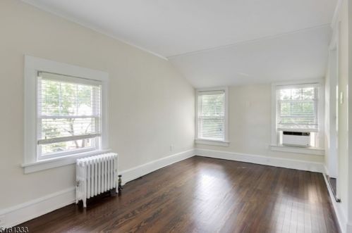 8 Emerson Pl, Montclair NJ  07043-1510 exterior