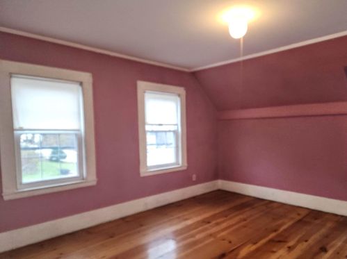 9 Hampstead Rd, Danville NH  03819-5100 exterior