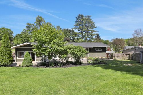 36 Old Farms Rd, Poughkeepsie NY  12603-5038 exterior