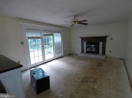 2 Presidential Dr, Berlin Boro NJ  08009-1358 exterior