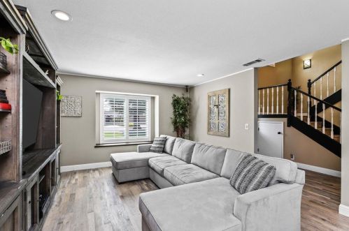 1900 Foxtail Ct, Turlock CA  95382-2890 exterior