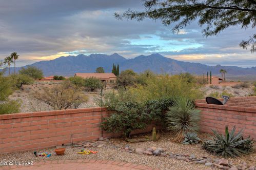 4867 Tropicana Dr, Green Valley, AZ 85622-5839