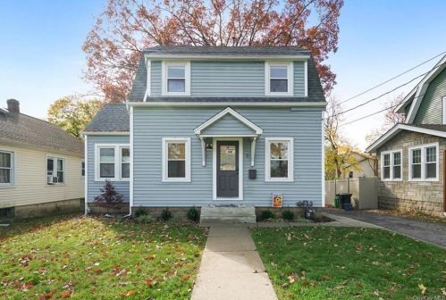 7 Ridge St, Garnerville, NY 10923-1411