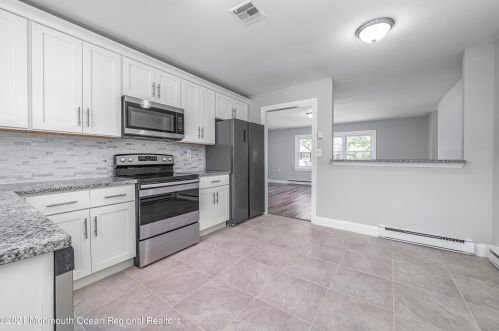 1198 Shetland Dr, Lakewood, NJ 08701-7950