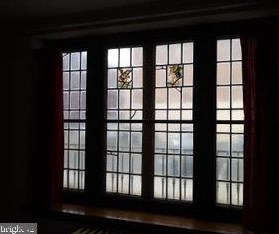 345 Hicks St, Philadelphia PA  19102-4906 exterior