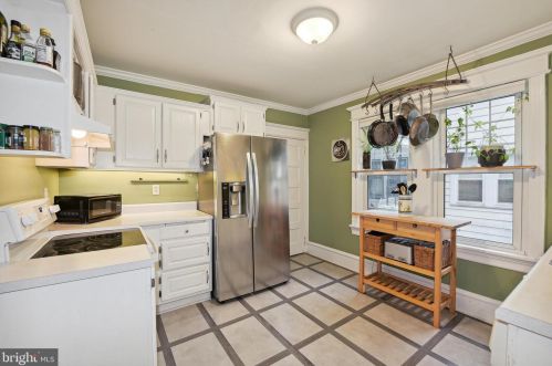 261 Crestmont Ter, Camden NJ  08108-1303 exterior