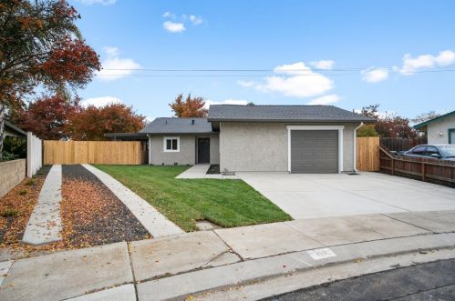 713 Rancho Ct, Manteca CA  95336-3333 exterior