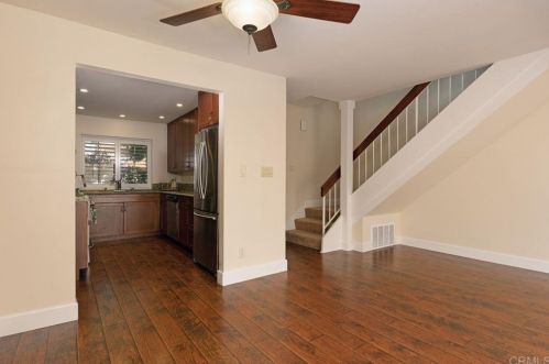 6868 Maple Leaf Dr, Carlsbad CA  92011-3947 exterior