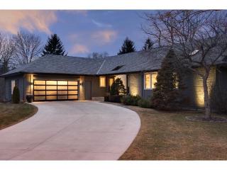 315 Alvarado Ln, Minneapolis, MN 55447-3324