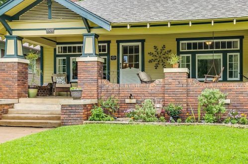 1909 Hurley Ave, Fort Worth, TX 76110-1372