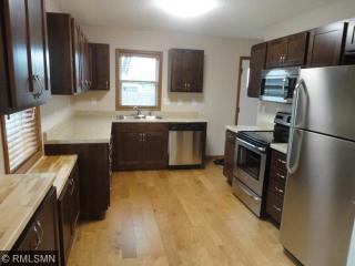 5073 Topper Ln, Minneapolis, MN 55421-1546