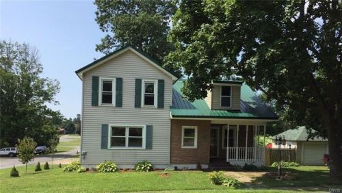 823 Rider St, Parish, NY 13131-3300