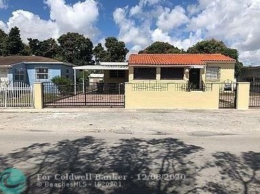 317 43rd St, Hialeah, FL 33013-2256