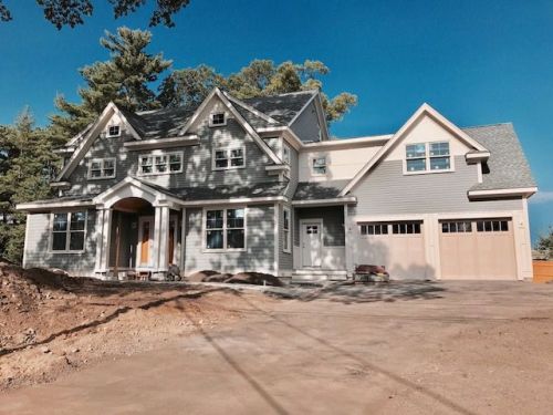 110 Elmwood Rd, Needham, MA 02492-4536