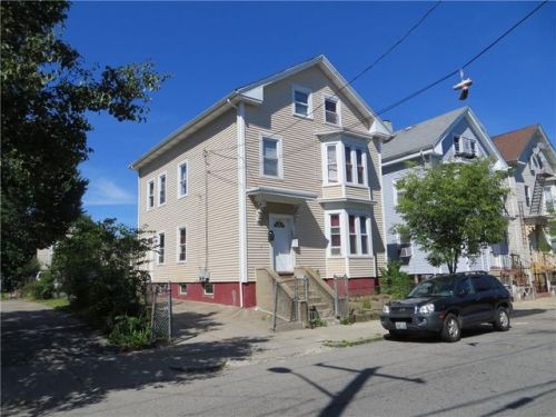 195 Bellevue Ave, Providence, RI 02907-2767