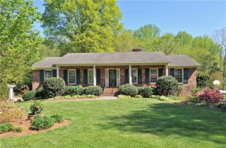 351 Flyntvalley Ct, Winston Salem, NC 27104-2637