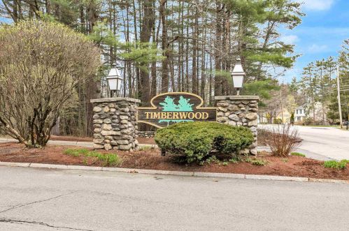3 Timberwood Dr, Goffstown NH  03045-2551 exterior