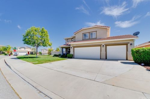 35472 Country Park Dr, Wildomar, CA 92595-7835