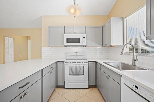 184 Greentree Cir, Jupiter FL  33458-5563 exterior