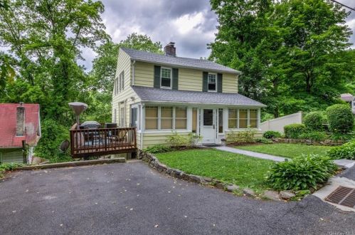 31 Grove Rd, White Plains, NY 10603-2529