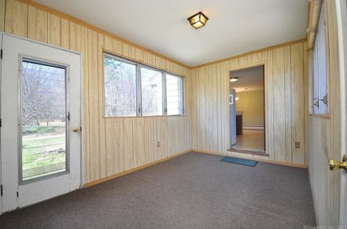 55 Foster Ln, Windsor CT exterior