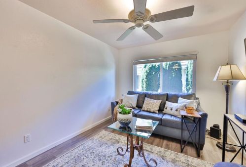 16670 Bernardo Oaks Dr, San Diego CA  92128-2837 exterior