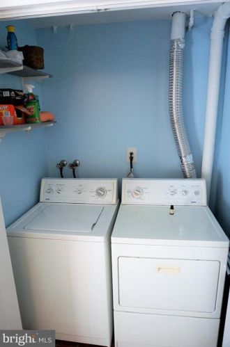 36 Catbird Ct, Lawrence Township NJ  08648-2045 exterior