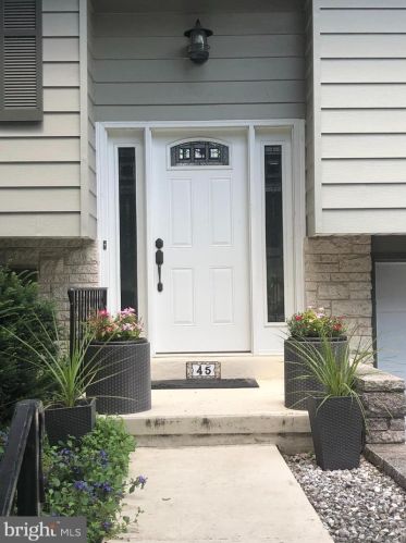 45 Forest Ave, Swatara, PA 17033-2019