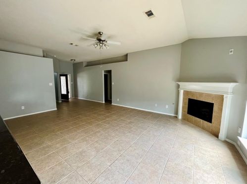 1916 Oak Top Dr, Pearland TX  77581-2535 exterior