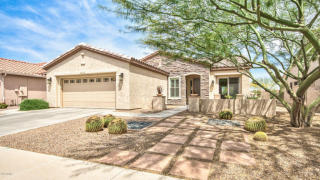 4502 Nightingale Ln, Gilbert, AZ 85298-5327