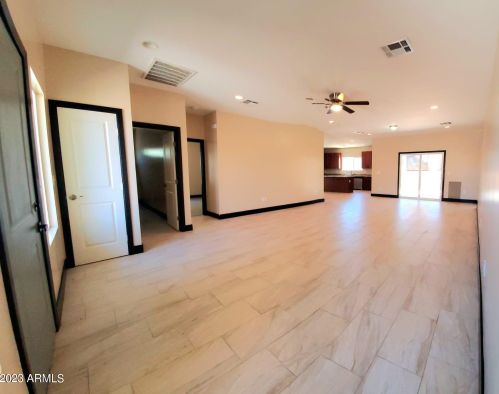 209 Harrison Dr, Avondale, AZ 85323-2635