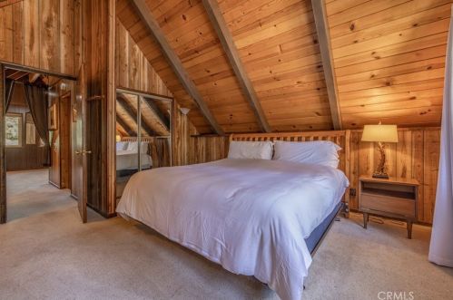 919 Mountain Ln, Big Bear City CA  92314 exterior