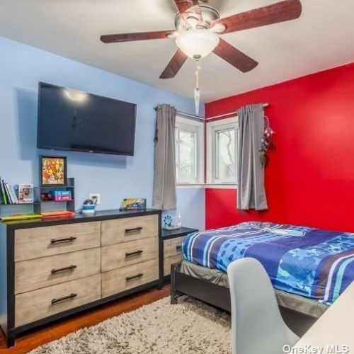 23 Oneida St, Deer Park NY  11729-3537 exterior