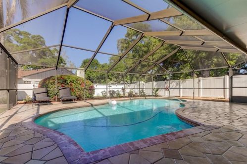 17606 Whistling Ln, Lutz FL  33549-5603 exterior