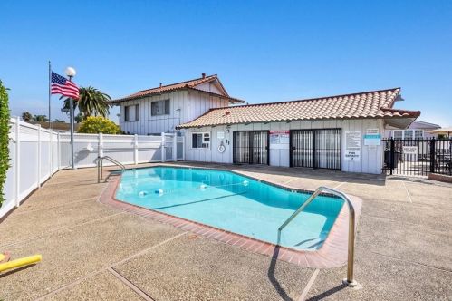 17100 Gramercy Pl, Gardena CA  90247-5257 exterior