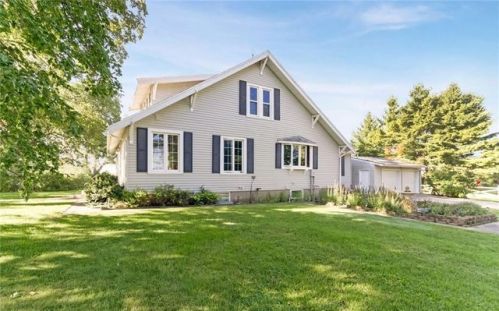 1700 19th St, Nevada, IA 50201-2906