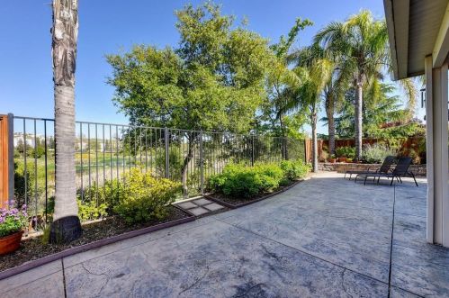 392 Illsley Way, Folsom CA  95630-8427 exterior