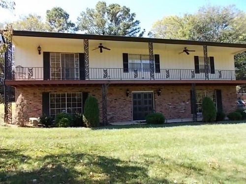 7776 Devonshire Dr, Knoxville, TN 37919-8019