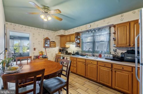 902 New Hope St, Norristown PA 19401-3146 exterior