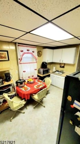 1034 Morris St, Roselle NJ  07203-2716 exterior