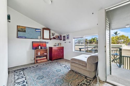 507 Rose Ave, Long Beach CA  90805-5529 exterior