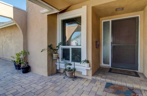 9404 Fleetwood St, Cypress, CA 90630-2727