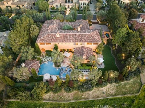 47 Echo Gln, Irvine CA  92603-0421 exterior