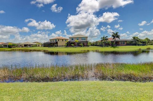11290 Vanderbilt Cir, Fort Pierce, FL 34987-2779