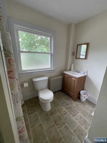 95 Godwin Ave, Ridgewood NJ  07450-3725 exterior