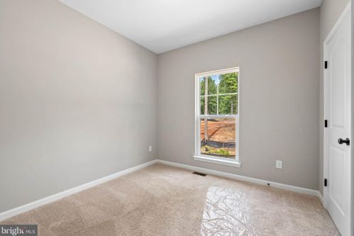 10906 Thiel Ct, Spotsylvania VA  22551-8034 exterior