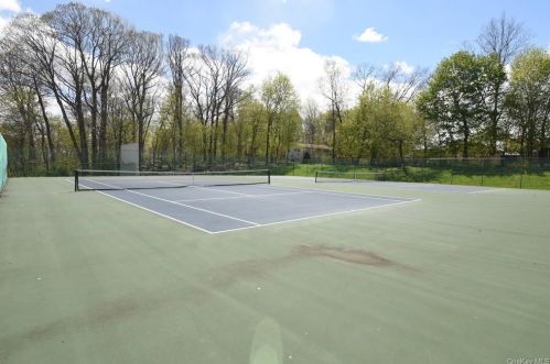413 Woodland Hl Rd, White Plains NY  10603-3135 exterior