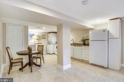 2009 Lawrence St, Washington DC  20018-2832 exterior